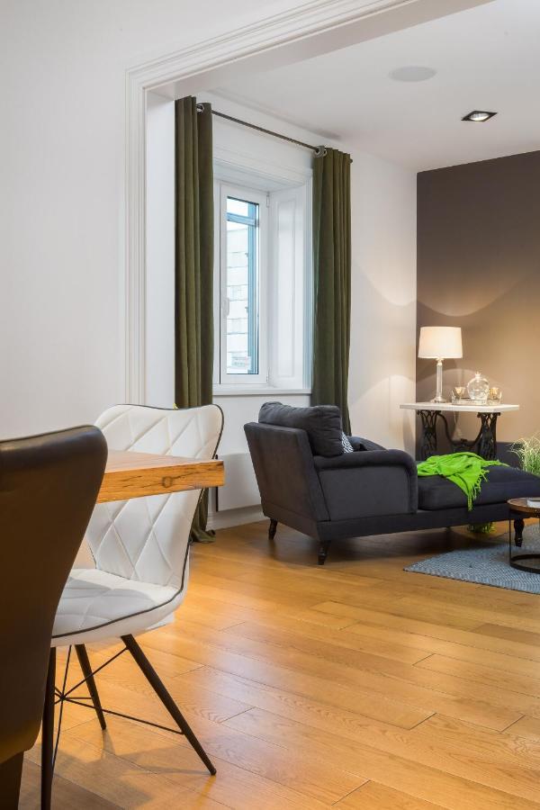Ferienwohnung Charlie Chaplin Split Exterior foto